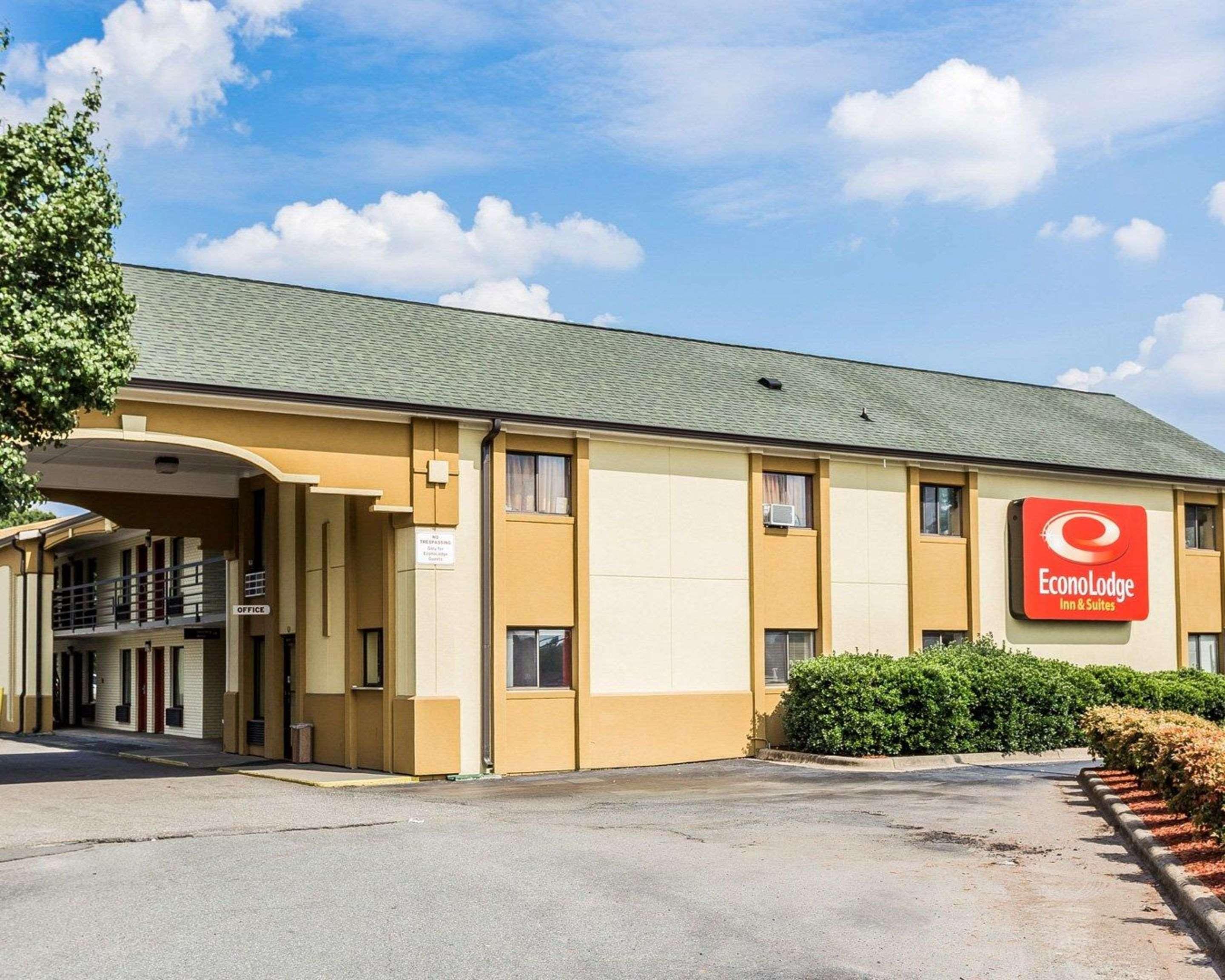 Econo Lodge Inn & Suites Matthews - Charlotte Экстерьер фото