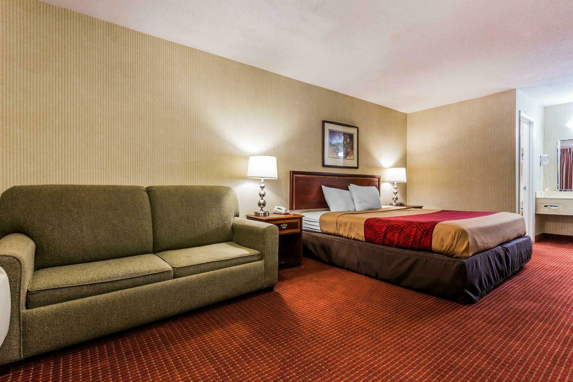 Econo Lodge Inn & Suites Matthews - Charlotte Экстерьер фото