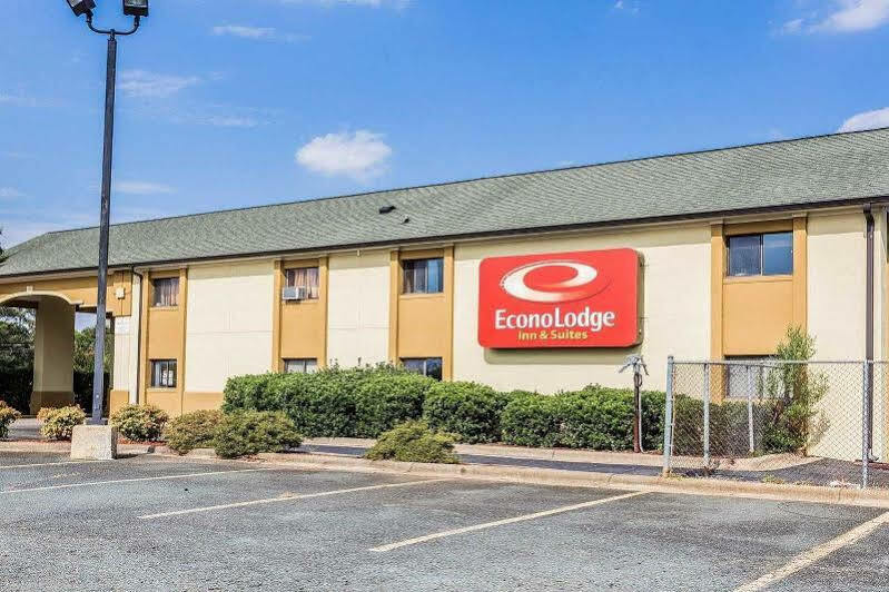 Econo Lodge Inn & Suites Matthews - Charlotte Экстерьер фото